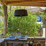 Dom wakacyjny Vintage House With Terrace On The Elba Island